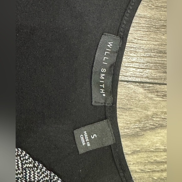 👚 Will Smith Black Sleeveless Embroidered V-Neck Blouse - Size Small 🌟 - Picture 6 of 9